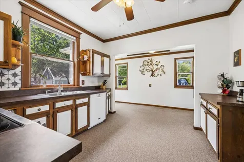 805 Clay Street Woodstock IL 60098
