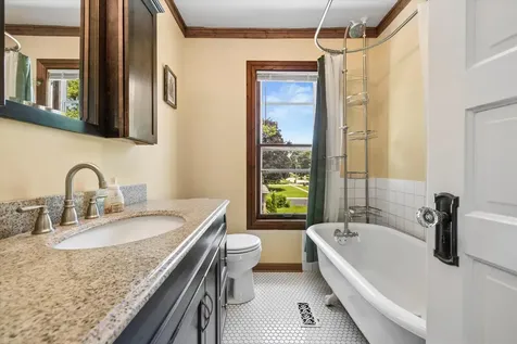 805 Clay Street Woodstock IL 60098