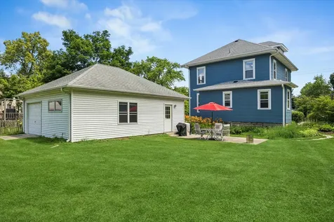 805 Clay Street Woodstock IL 60098