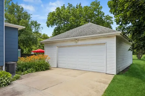805 Clay Street Woodstock IL 60098