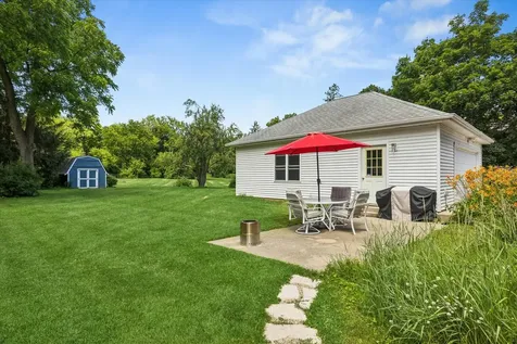 805 Clay Street Woodstock IL 60098