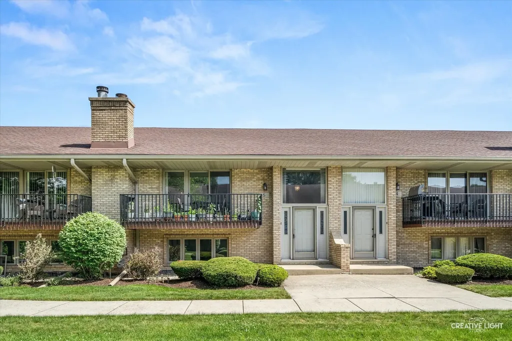 8316 Woodland Drive Darien IL 60561