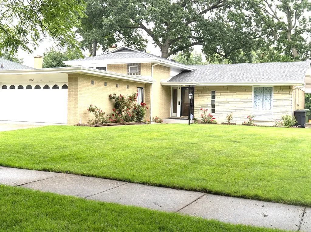 10025 Bronx Avenue Skokie IL 60077