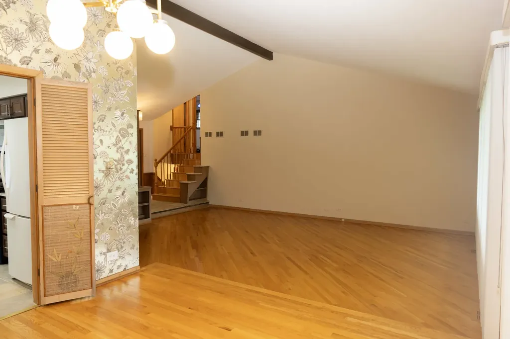 10025 Bronx Avenue Skokie IL 60077