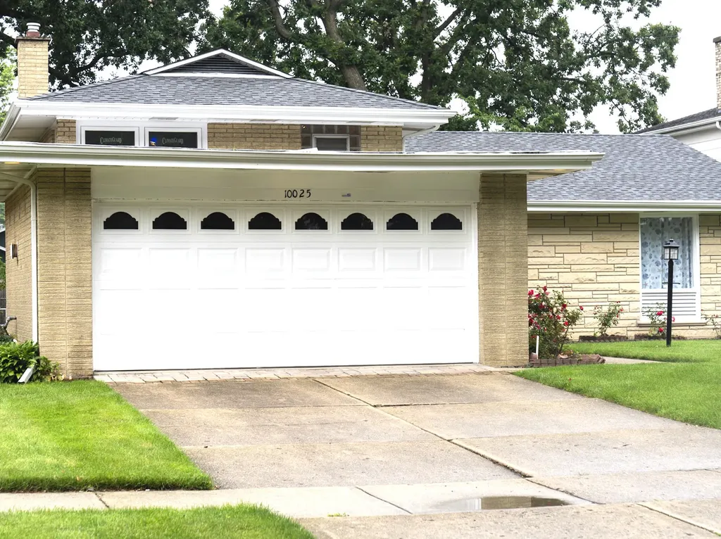 10025 Bronx Avenue Skokie IL 60077