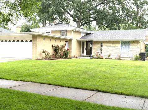 10025 Bronx Avenue Skokie IL 60077