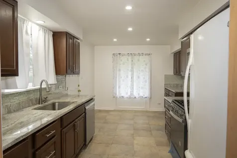 10025 Bronx Avenue Skokie IL 60077