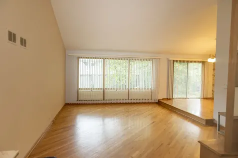 10025 Bronx Avenue Skokie IL 60077