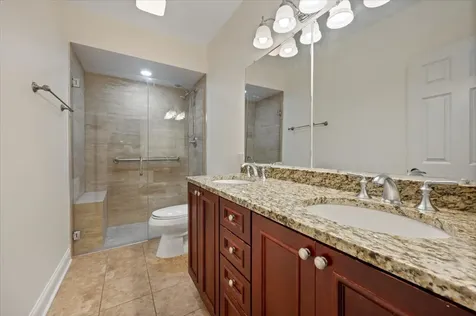 2536 Mcdaniel Avenue Evanston IL 60201