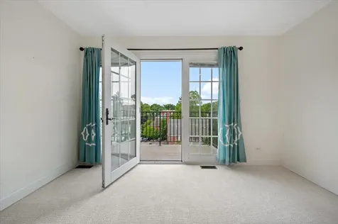 2536 Mcdaniel Avenue Evanston IL 60201