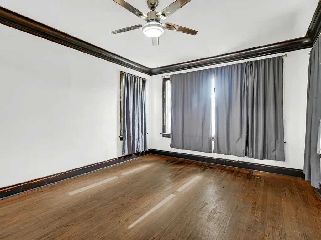 10149 South Wentworth Avenue Chicago IL 60628
