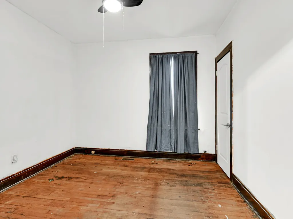 10149 South Wentworth Avenue Chicago IL 60628