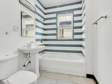 10149 South Wentworth Avenue Chicago IL 60628