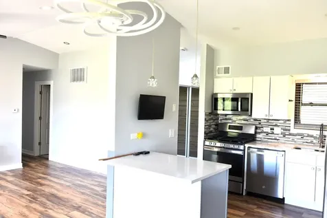 1285 Bamburg Court Hanover Park IL 60133