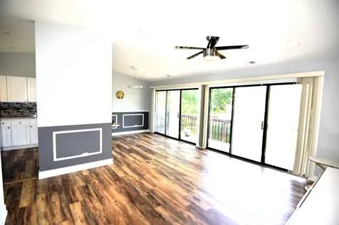 1285 Bamburg Court Hanover Park IL 60133