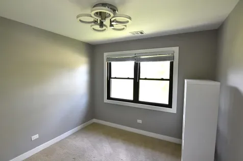 1285 Bamburg Court Hanover Park IL 60133