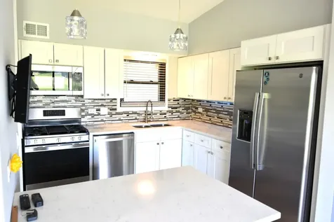 1285 Bamburg Court Hanover Park IL 60133