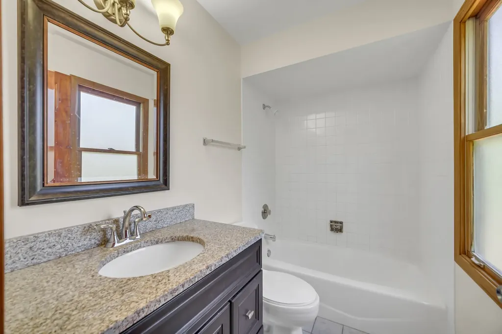 8885 Dryden Street Woodridge IL 60517