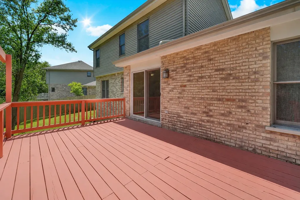 8885 Dryden Street Woodridge IL 60517