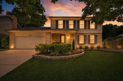 8885 Dryden Street Woodridge IL 60517