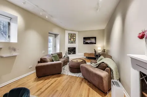 1640 West Diversey Parkway Chicago IL 60614