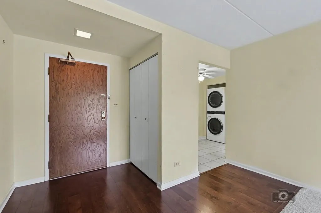 6340 Americana Drive Willowbrook IL 60527
