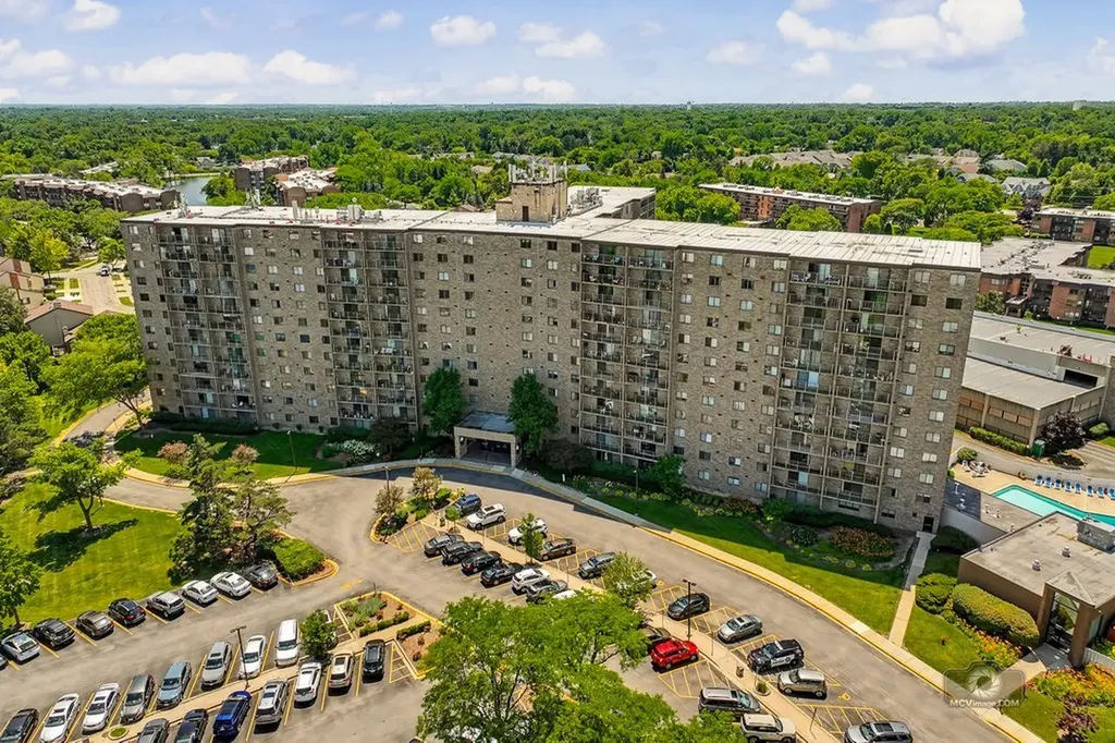 6340 Americana Drive Willowbrook IL 60527