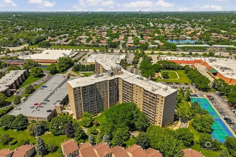 6340 Americana Drive Willowbrook IL 60527