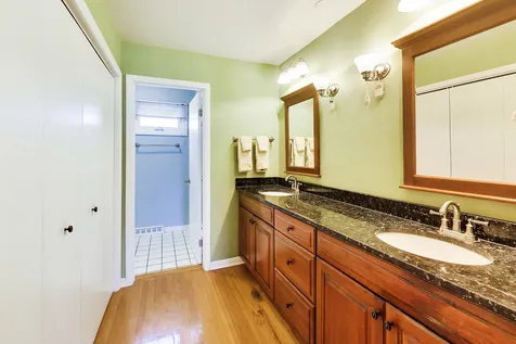 3453 River Falls Drive Northbrook IL 60062