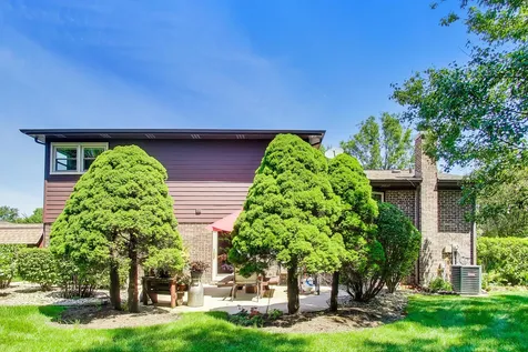 3453 River Falls Drive Northbrook IL 60062