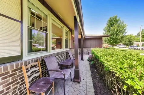 3453 River Falls Drive Northbrook IL 60062