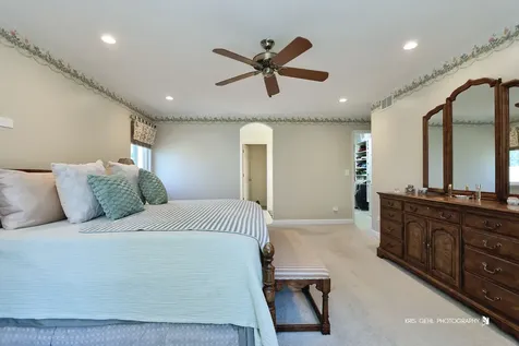 5667 Steeple Pointe Boulevard Gurnee IL 60031