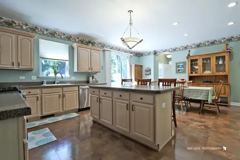 5667 Steeple Pointe Boulevard Gurnee IL 60031