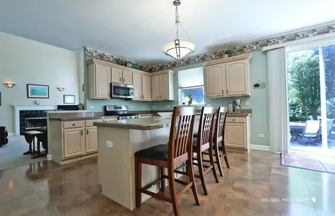 5667 Steeple Pointe Boulevard Gurnee IL 60031