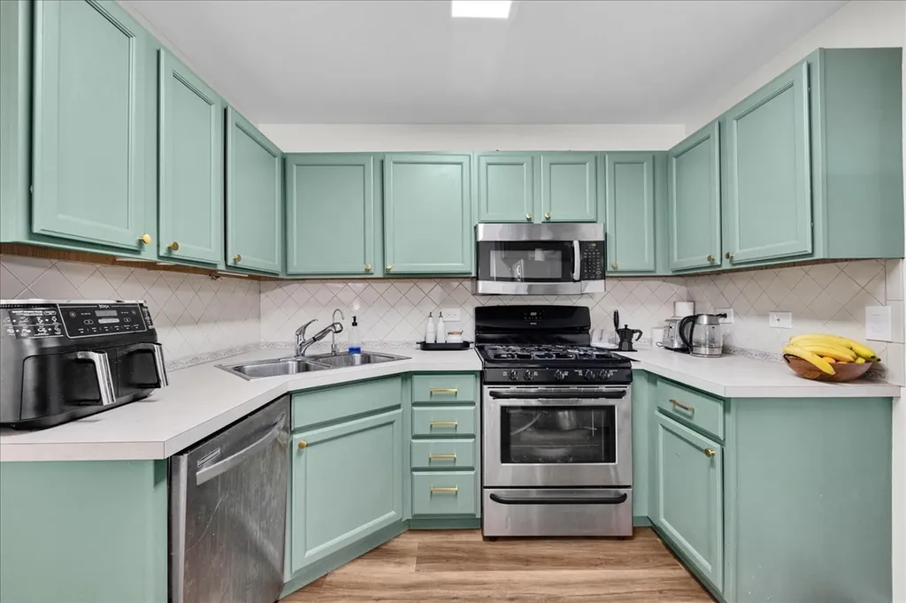 2684 College Hill Circle Schaumburg IL 60173