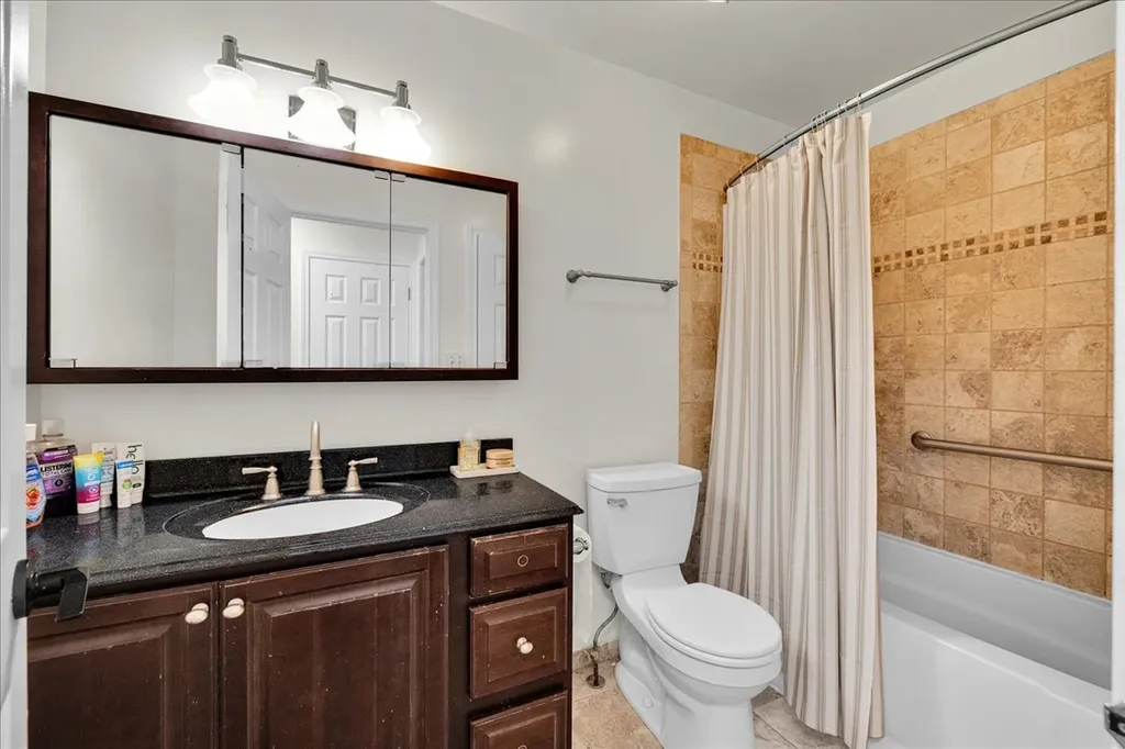 2684 College Hill Circle Schaumburg IL 60173