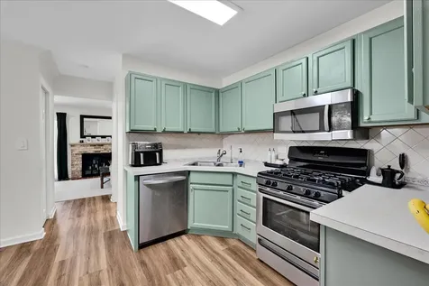 2684 College Hill Circle Schaumburg IL 60173