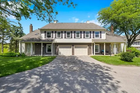 2684 College Hill Circle Schaumburg IL 60173
