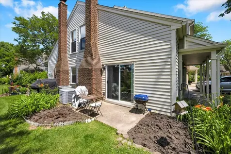 2684 College Hill Circle Schaumburg IL 60173