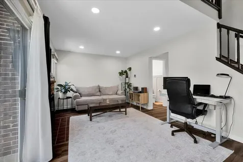 2684 College Hill Circle Schaumburg IL 60173