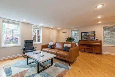 1426 North Greenview Avenue Chicago IL 60642