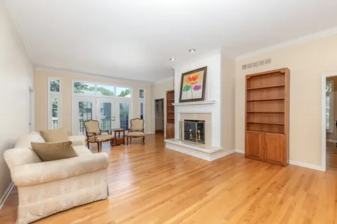 1437 Ambleside Circle Naperville IL 60540