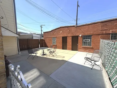 5112 West Sunnyside Avenue Chicago IL 60630
