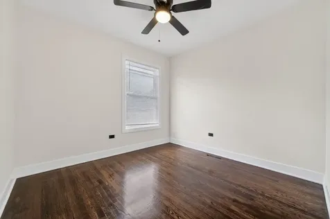 9420 South Saint Lawrence Avenue Chicago IL 60619