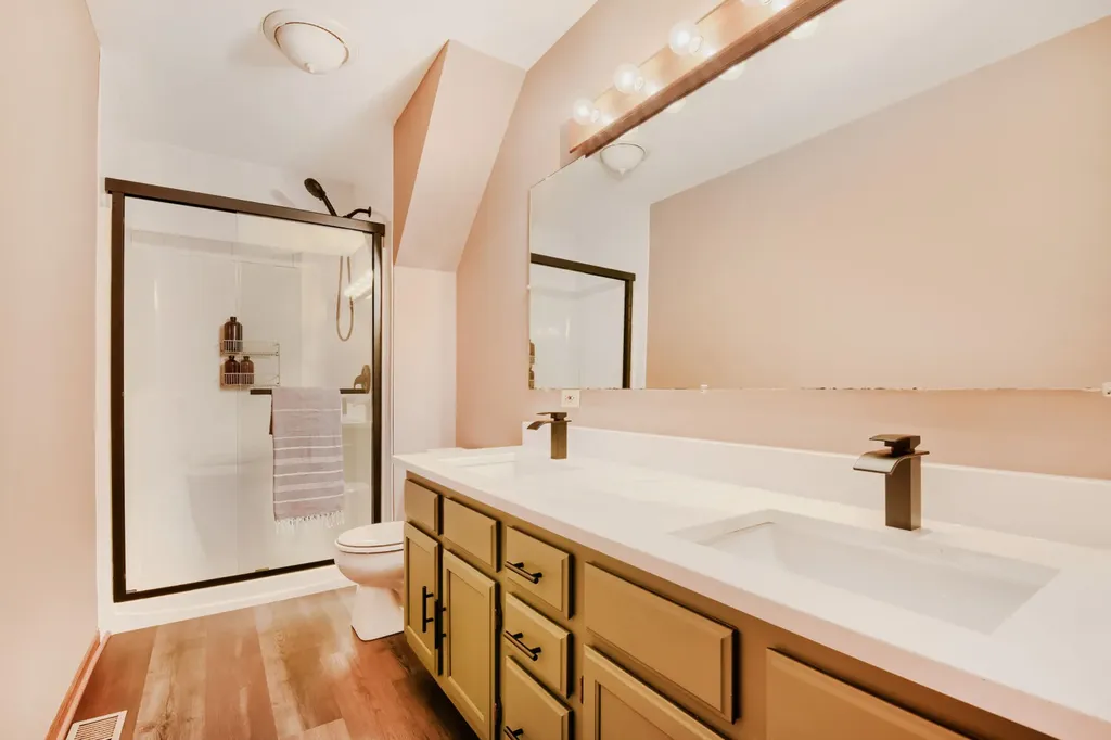 10056 South Talman Avenue Chicago IL 60655