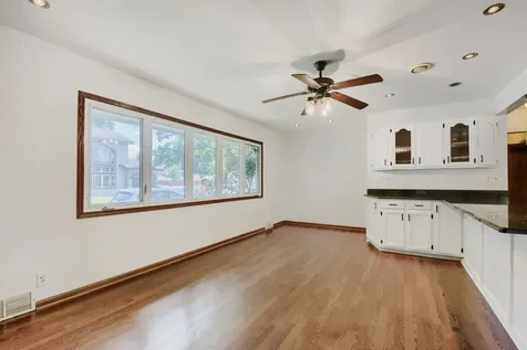 10056 South Talman Avenue Chicago IL 60655