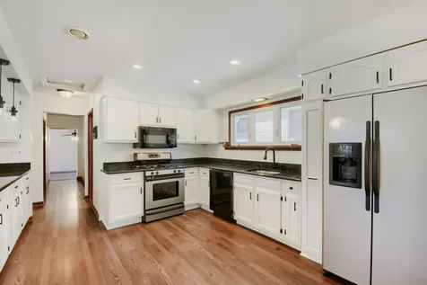 10056 South Talman Avenue Chicago IL 60655