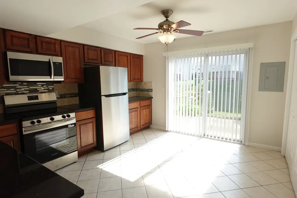 1726 Marywood Court Aurora IL 60505