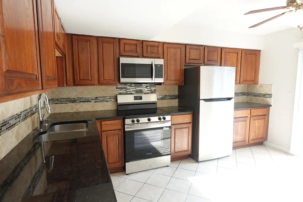 1726 Marywood Court Aurora IL 60505
