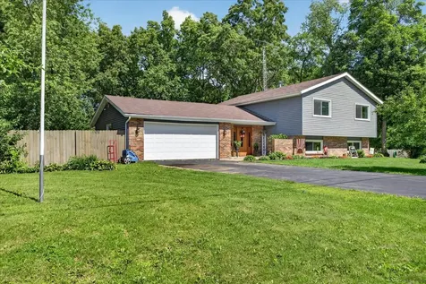 13837 Beaver Drive Roscoe IL 61073
